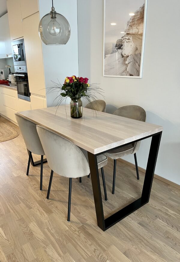 Söögilaud tamm 1400x800mm - Õlivaha viimistlus